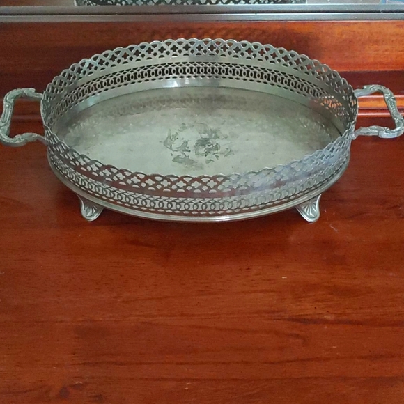 Oval Metal Tray - Picture 1 of 4